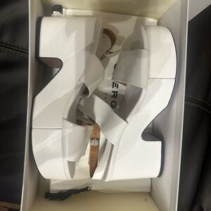 New!! Robert Clergerie Women's Platform Shoes - white made in France